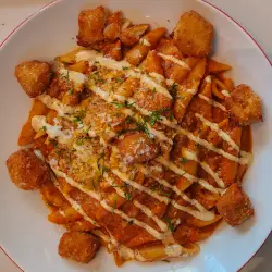 Tater Tots Mac & Cheese dish